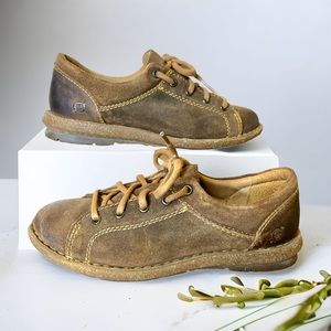 Born tie shoes deals